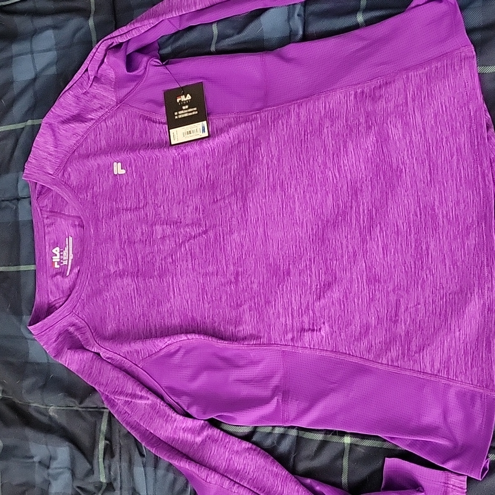 Women's athletic apparel